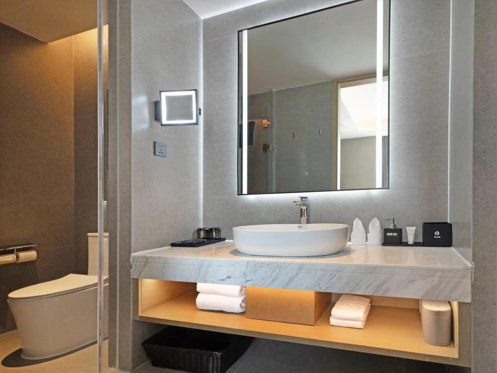 Park Inn By Radisson Nanchong Yilong Star City Plaza Dış mekan fotoğraf